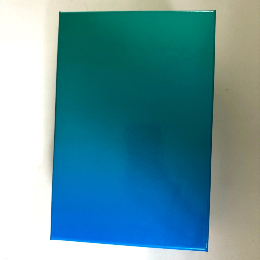 NEW Areaware Gradient 500pc Puzzle